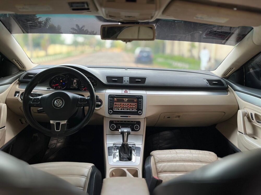 
								Volkswagen Passat CC 2010 Model full									